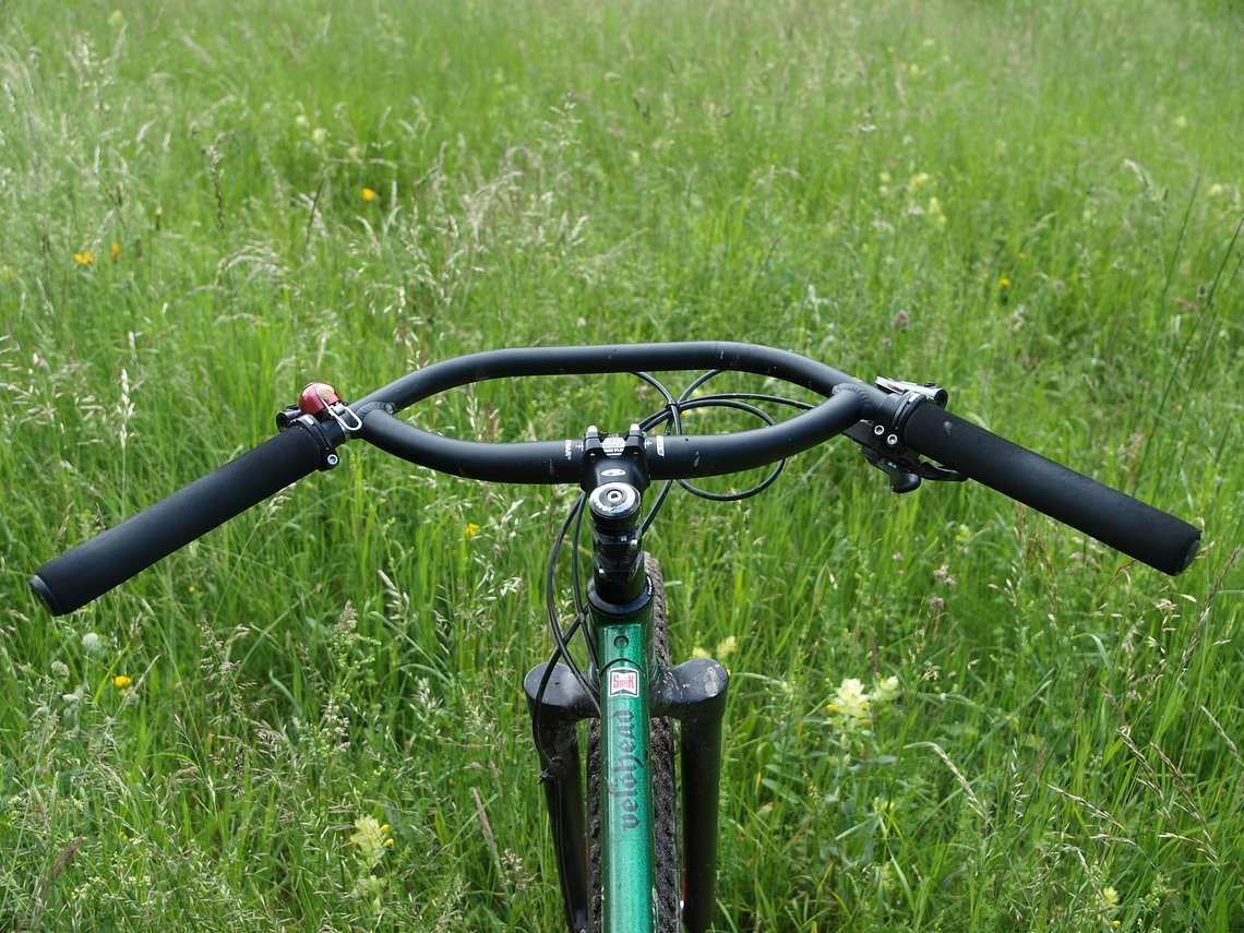 Die Ausrichtung des Lenkers ist entscheidend für das spätere Fahrgefühl... Die Ausrichtung des Lenkers ist entscheidend für das spätere Fahrgefühl...
