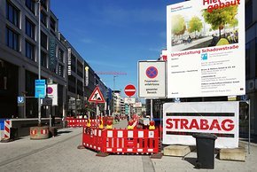 Die Schadowstraße in Düsseldorf vor ihrer Umstrukturierung.