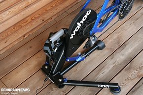 Der Wahoo Kickr ist mit fast allen Rennrädern und Zeitfahrmaschinen kompatibel