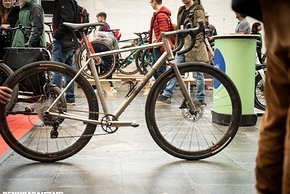 Die Mawis Titan Gravel Bikes waren definitiv ein Showstopper