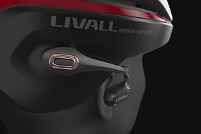 Die Helmhalterung des LTS21 wird mithilfe eines 3MTM-Klebebands angebracht und passt an beinahe alle gängigen Helm-Modelle.