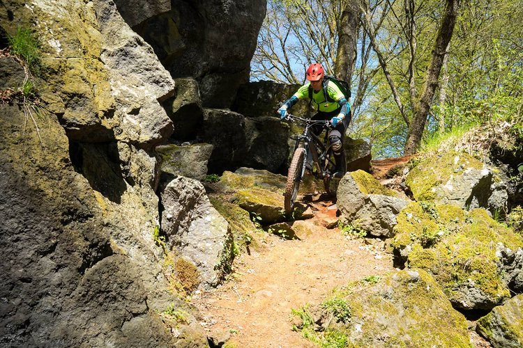 MTB XPERT:  MTB-Trailcamp Vulcano Spirit – Singletrailbiken im Land der Maare und Vulkane